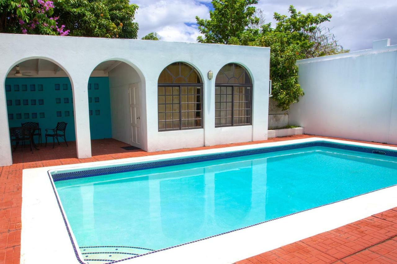 2 Bedroom On Private Estate Kingston Exterior photo